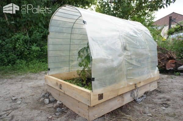 Over 40 Pallet Gardening Ideas for Spring Pallets in the Garden Over 40 Pallet Gardening Ideas for Spring Pallets in the Garden