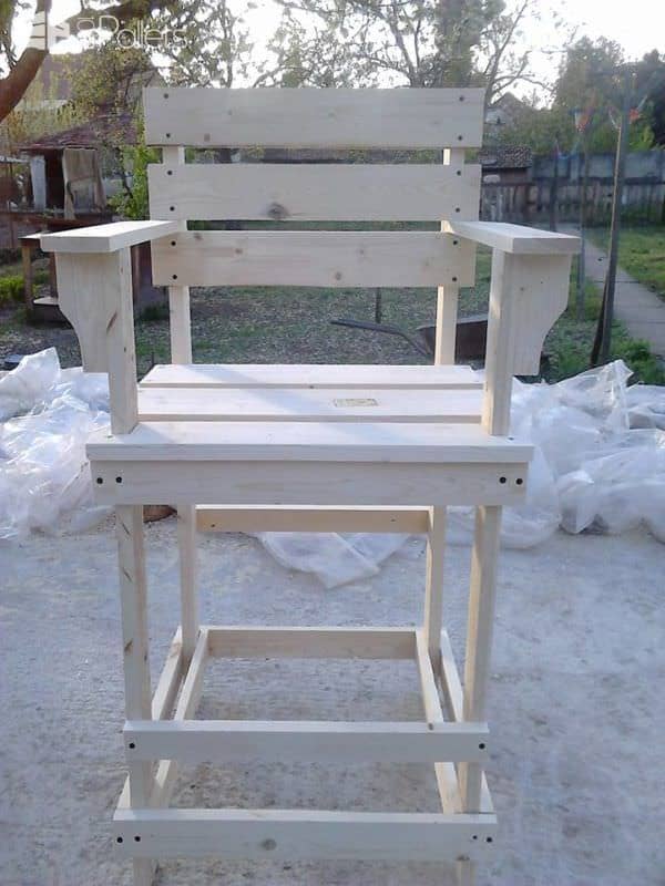 Pallet Bar Stool / Tall Bar Chair Pallet Benches, Pallet Chairs & Stools 
