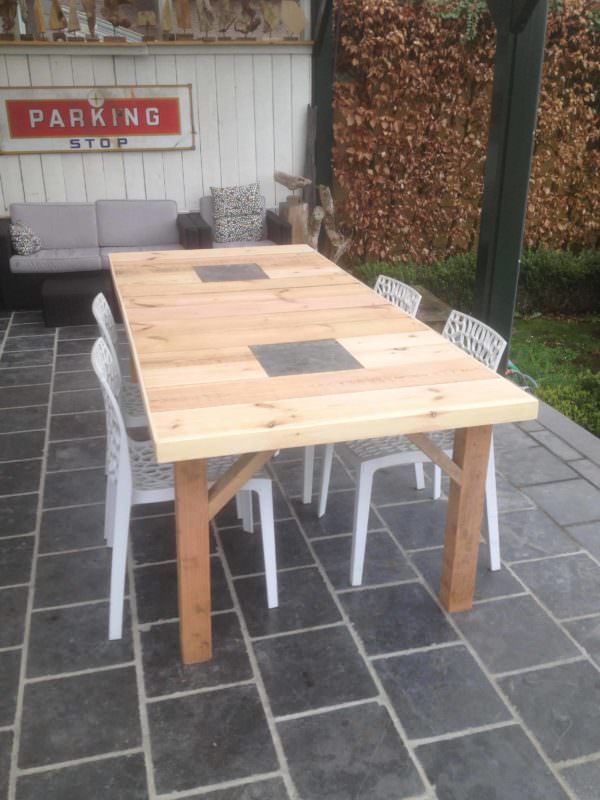 Several Pallet Tables Done in Different Styles Pallet Benches, Pallet Chairs & Stools Pallet Desks & Pallet Tables Several Pallet Tables Done in Different Styles Pallet Benches, Pallet Chairs & Stools Pallet Desks & Pallet Tables