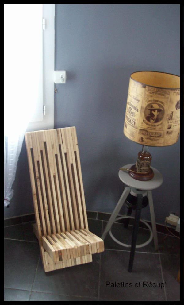 Stacked Pallet Wood Modern Chair / Chaise Palabre En Palette Pallet Benches, Pallet Chairs & Stools Stacked Pallet Wood Modern Chair / Chaise Palabre En Palette Pallet Benches, Pallet Chairs & Stools