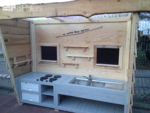 Super Mega Pallet Kid’s Kitchen Fun Pallet Crafts for Kids Pallet Sheds, Cabins, Huts & Playhouses Super Mega Pallet Kid’s Kitchen Fun Pallet Crafts for Kids Pallet Sheds, Cabins, Huts & Playhouses