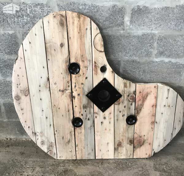 Upcycled Cable Spool Garden Bench Pallet Benches, Pallet Chairs & Stools Upcycled Cable Spool Garden Bench Pallet Benches, Pallet Chairs & Stools