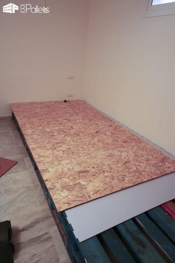 Build Your Own Pallet Home Theater! Other Pallet Projects Pallet Floors & Decks Pallet Home Décor Ideas Pallet Sofas & Couches Pallet TV Stands & Racks Build Your Own Pallet Home Theater! Other Pallet Projects Pallet Floors & Decks Pallet Home Décor Ideas Pallet Sofas & Couches Pallet TV Stands & Racks