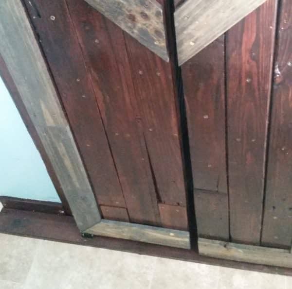 Build Your Own Stunning Sliding Pallet Barn Doors! DIY Pallet Tutorials Pallet Walls & Pallet Doors Build Your Own Stunning Sliding Pallet Barn Doors! DIY Pallet Tutorials Pallet Walls & Pallet Doors