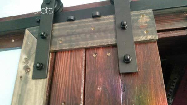 Build Your Own Stunning Sliding Pallet Barn Doors! DIY Pallet Tutorials Pallet Walls & Pallet Doors Build Your Own Stunning Sliding Pallet Barn Doors! DIY Pallet Tutorials Pallet Walls & Pallet Doors