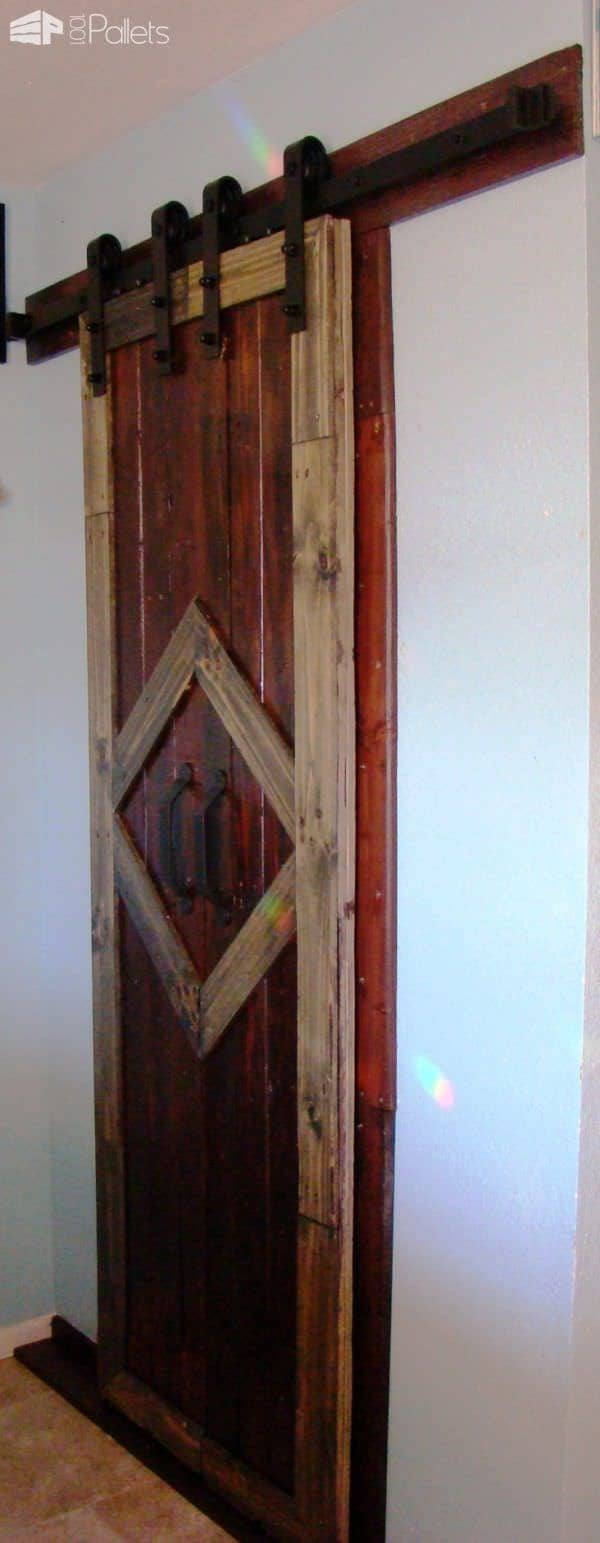 Build Your Own Stunning Sliding Pallet Barn Doors! DIY Pallet Tutorials Pallet Walls & Pallet Doors Build Your Own Stunning Sliding Pallet Barn Doors! DIY Pallet Tutorials Pallet Walls & Pallet Doors