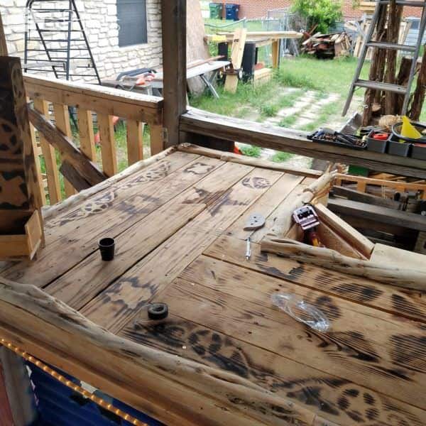 Good Ole’ Boy’s Pallet Bar Will Inspire You! Pallet Bars Good Ole’ Boy’s Pallet Bar Will Inspire You! Pallet Bars
