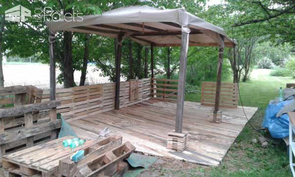 24 Ideas To Make Your Outdoor Living Areas Spectacular Using Pallets Lounges & Garden Sets Pallet Terraces & Pallet Patios 24 Ideas To Make Your Outdoor Living Areas Spectacular Using Pallets Lounges & Garden Sets Pallet Terraces & Pallet Patios