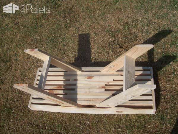 Modern Stacked Pallet Patio Set Pallet Benches, Pallet Chairs & Stools Modern Stacked Pallet Patio Set Pallet Benches, Pallet Chairs & Stools