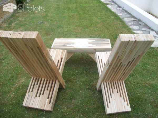 Modern Stacked Pallet Patio Set Pallet Benches, Pallet Chairs & Stools Modern Stacked Pallet Patio Set Pallet Benches, Pallet Chairs & Stools