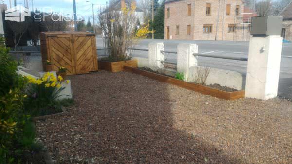 Pallet Trash Bin Shed / Armoire Cache-poubelles Pallet Sheds, Cabins, Huts & Playhouses Pallet Trash Bin Shed / Armoire Cache-poubelles Pallet Sheds, Cabins, Huts & Playhouses