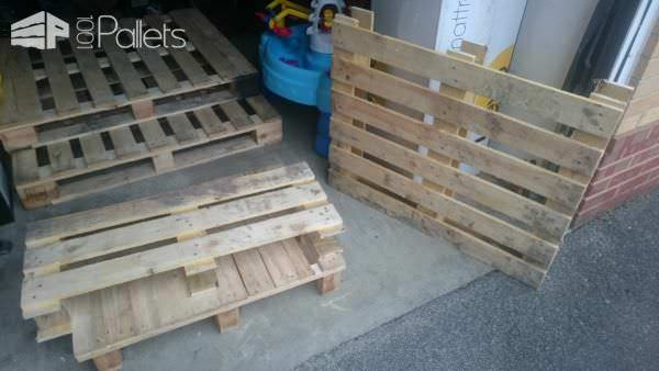 Transitional Children’s Pallet Bed On Wheels Pallet Beds, Pallet Headboards & Frames Transitional Children’s Pallet Bed On Wheels Pallet Beds, Pallet Headboards & Frames