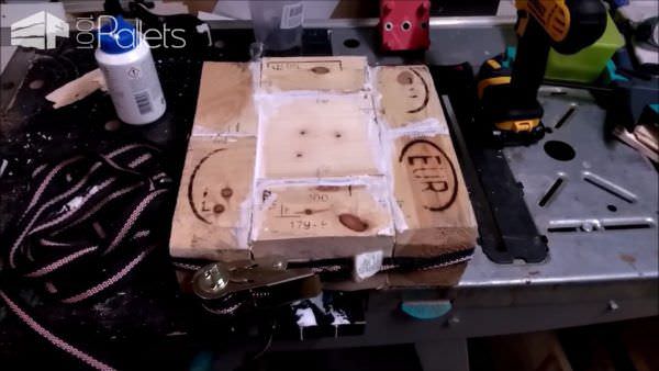 Cute Little Pallet Side Table Pallet Coffee Tables Pallet Lamps & Lights Pallet Tutorials Cute Little Pallet Side Table Pallet Coffee Tables Pallet Lamps & Lights Pallet Tutorials