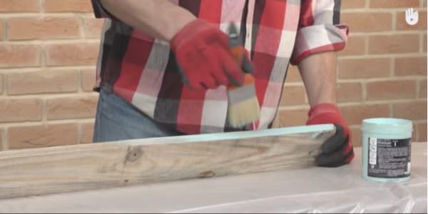 Distressed Wood Technique DIY Pallet Video Tutorials Distressed Wood Technique DIY Pallet Video Tutorials