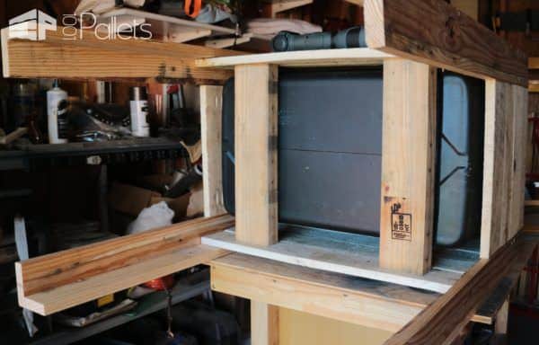 Unique Rustic Cooler Using Pallets DIY Pallet Video Tutorials Pallet Boxes & Chests Unique Rustic Cooler Using Pallets DIY Pallet Video Tutorials Pallet Boxes & Chests