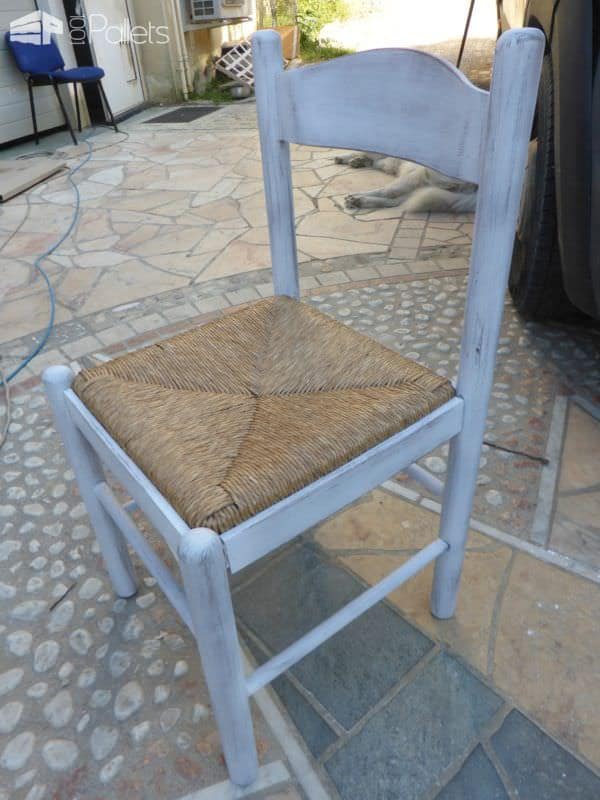 Glass/Pallet Dining Table Uses Upcycled Dining Chairs Pallet Desks & Pallet Tables Glass/Pallet Dining Table Uses Upcycled Dining Chairs Pallet Desks & Pallet Tables
