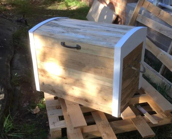 Pallet Pirates Chest: Grab Yer Booty, Matey! Pallet Boxes & Chests Pallet Pirates Chest: Grab Yer Booty, Matey! Pallet Boxes & Chests