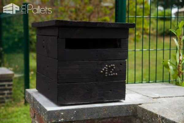 Diy Video Tutorial: Shou Sugi Ban Pallet Mailbox DIY Pallet Video Tutorials Pallet Boxes & Chests Diy Video Tutorial: Shou Sugi Ban Pallet Mailbox DIY Pallet Video Tutorials Pallet Boxes & Chests