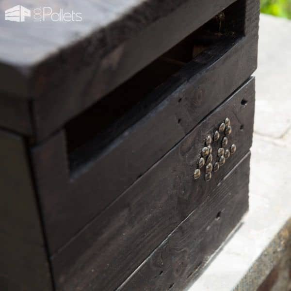 Diy Video Tutorial: Shou Sugi Ban Pallet Mailbox DIY Pallet Video Tutorials Pallet Boxes & Chests Diy Video Tutorial: Shou Sugi Ban Pallet Mailbox DIY Pallet Video Tutorials Pallet Boxes & Chests