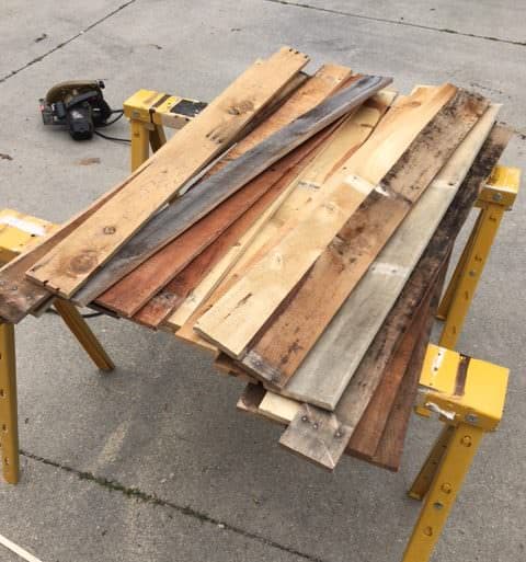 Stylish Rustic Sliding Pallet Interior Door Pallet Tutorials Pallet Walls & Pallet Doors Stylish Rustic Sliding Pallet Interior Door Pallet Tutorials Pallet Walls & Pallet Doors