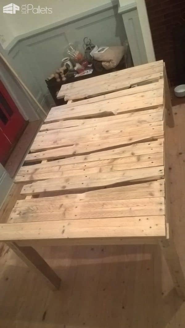 Crockery Mosaic Pallet Dining Table Pallet Desks & Pallet Tables Crockery Mosaic Pallet Dining Table Pallet Desks & Pallet Tables