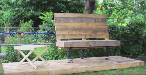 Diy Video Tutorial: Crazy Wooden Bouncy Bench DIY Pallet Video Tutorials Pallet Benches, Pallet Chairs & Stools Diy Video Tutorial: Crazy Wooden Bouncy Bench DIY Pallet Video Tutorials Pallet Benches, Pallet Chairs & Stools