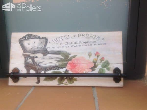 Jewelry / Key Hangers Made Using Pallet Wood Pallet Home Accessories Jewelry / Key Hangers Made Using Pallet Wood Pallet Home Accessories