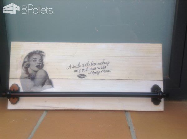 Jewelry / Key Hangers Made Using Pallet Wood Pallet Home Accessories Jewelry / Key Hangers Made Using Pallet Wood Pallet Home Accessories