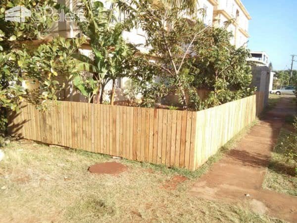 Landscaping with Pallets: 5 Projects That Can Turn Old Trash into Useful Fixtures Pallets in the Garden Landscaping with Pallets: 5 Projects That Can Turn Old Trash into Useful Fixtures Pallets in the Garden