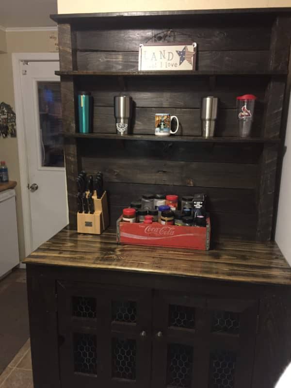 Rustic Country-style Pallet Hutch Pallet Cabinets & Wardrobes Rustic Country-style Pallet Hutch Pallet Cabinets & Wardrobes