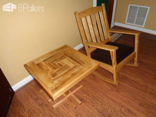 Stunning Patterned Pallet Side Table Pallet Desks & Pallet Tables Stunning Patterned Pallet Side Table Pallet Desks & Pallet Tables