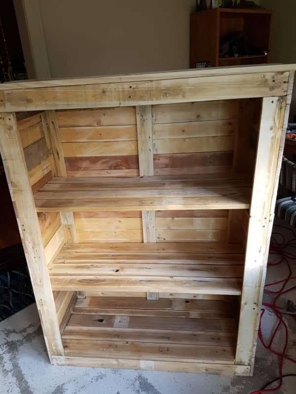 This Pallet Cupboard Organizes Your Hall / Entryway! Pallet Cabinets & Wardrobes This Pallet Cupboard Organizes Your Hall / Entryway! Pallet Cabinets & Wardrobes