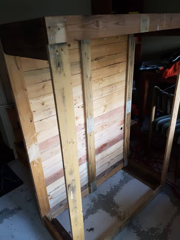 This Pallet Cupboard Organizes Your Hall / Entryway! Pallet Cabinets & Wardrobes This Pallet Cupboard Organizes Your Hall / Entryway! Pallet Cabinets & Wardrobes