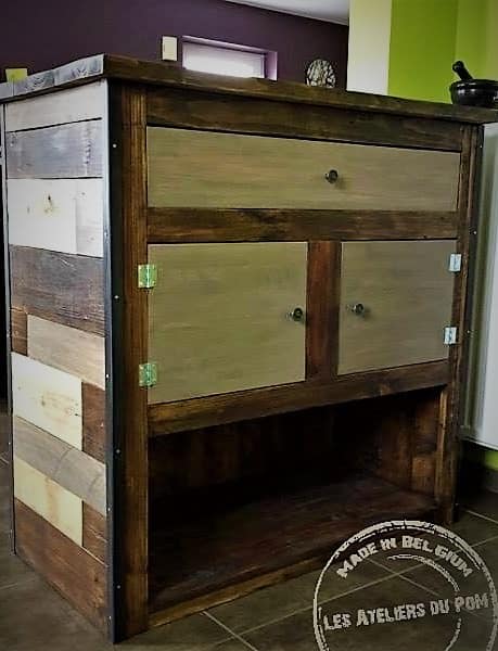 Belgium Beauty Patchwork Pallet Bar Pallet Bars Pallet Cabinets & Wardrobes Belgium Beauty Patchwork Pallet Bar Pallet Bars Pallet Cabinets & Wardrobes