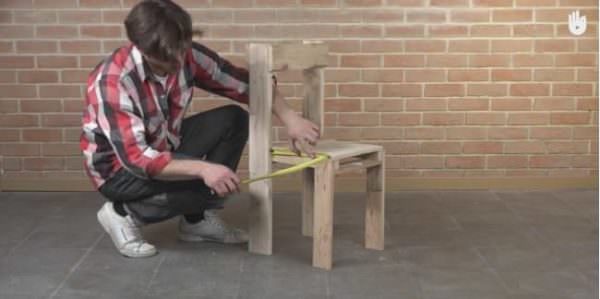 Video Tutorial: Simple Pallet Chair! DIY Pallet Video Tutorials Pallet Benches, Pallet Chairs & Stools Video Tutorial: Simple Pallet Chair! DIY Pallet Video Tutorials Pallet Benches, Pallet Chairs & Stools