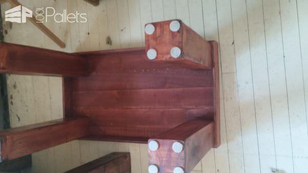 Pallet Table Set: Beautiful Coffee/End Table Trio! Pallet Coffee Tables Pallet Table Set: Beautiful Coffee/End Table Trio! Pallet Coffee Tables