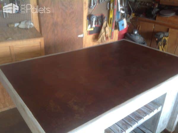Metal-topped Rolling Pallet Kitchen Island Pallet Desks & Pallet Tables Pallet Projects Metal-topped Rolling Pallet Kitchen Island Pallet Desks & Pallet Tables Pallet Projects