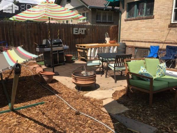Outdoor Pallet Kitchen Counter Adds Prep Space Pallet Desks & Pallet Tables Pallets in the Garden Outdoor Pallet Kitchen Counter Adds Prep Space Pallet Desks & Pallet Tables Pallets in the Garden