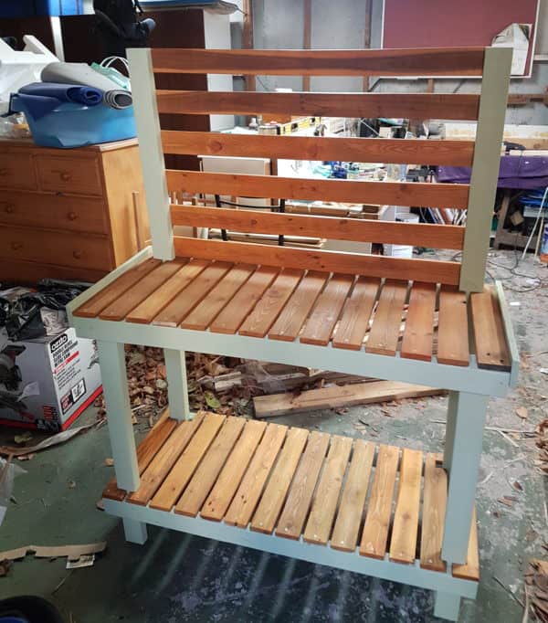 Painted Pallet Potting Bench For Gardening Chores Pallets in the Garden Painted Pallet Potting Bench For Gardening Chores Pallets in the Garden