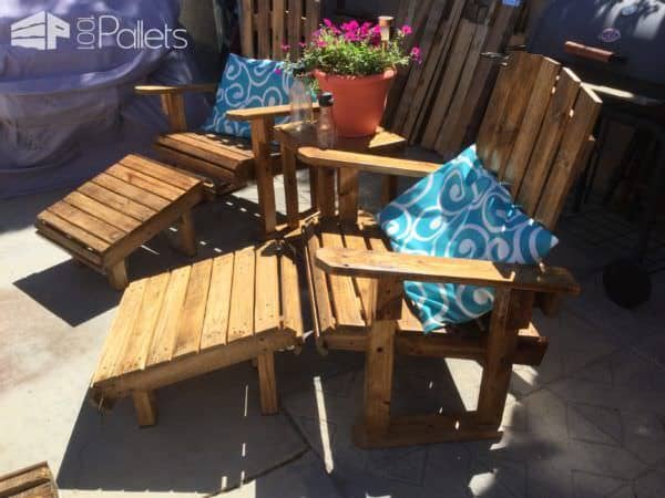 Fantastic Pallet Adirondack Chairs Patio Set Pallet Benches, Pallet Chairs & Stools Fantastic Pallet Adirondack Chairs Patio Set Pallet Benches, Pallet Chairs & Stools