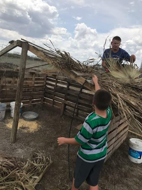 Pallet Animal Shelter For Our Goats Animal Pallet Houses & Pallet Supplies Pallet Animal Shelter For Our Goats Animal Pallet Houses & Pallet Supplies
