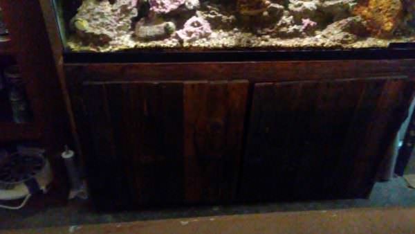 Pallet Fish Tank Stand Has Decorative Knot Hood Animal Pallet Houses & Pallet Supplies Pallet Fish Tank Stand Has Decorative Knot Hood Animal Pallet Houses & Pallet Supplies