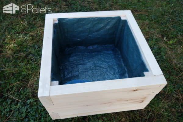 Petite Pallet Planter Is Perfect For Small Spaces Pallet Planters & Compost Bins Petite Pallet Planter Is Perfect For Small Spaces Pallet Planters & Compost Bins