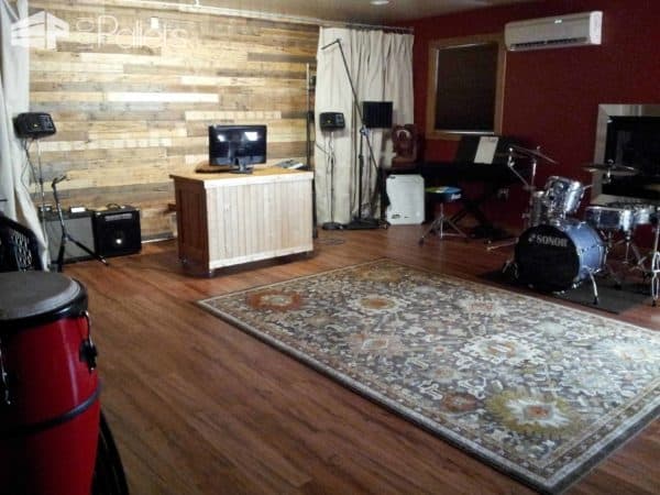 Add Style Quickly: More Than 50 Beautiful Pallet Wall Ideas! Pallet Walls & Pallet Doors Add Style Quickly: More Than 50 Beautiful Pallet Wall Ideas! Pallet Walls & Pallet Doors