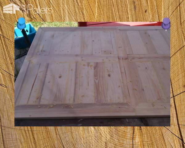 Indoor/Outdoor Pallet Dining Room Table DIY Pallet Tutorials Pallet Desks & Pallet Tables Indoor/Outdoor Pallet Dining Room Table DIY Pallet Tutorials Pallet Desks & Pallet Tables
