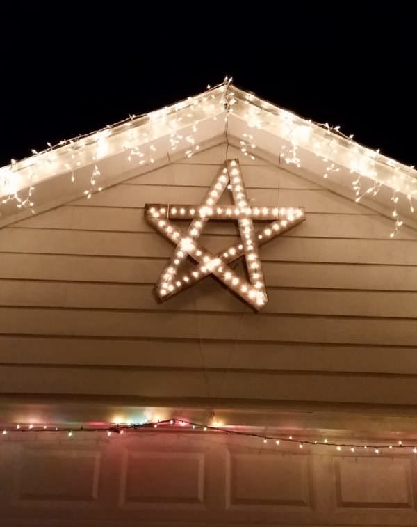 10 Pallet Holiday Decor Ideas You Created! Pallet Home Décor Ideas 10 Pallet Holiday Decor Ideas You Created! Pallet Home Décor Ideas