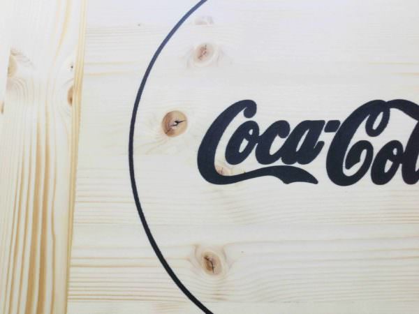 Beautiful Pallet Bistro Table With Soda Pop Logo Pallet Desks & Pallet Tables Beautiful Pallet Bistro Table With Soda Pop Logo Pallet Desks & Pallet Tables