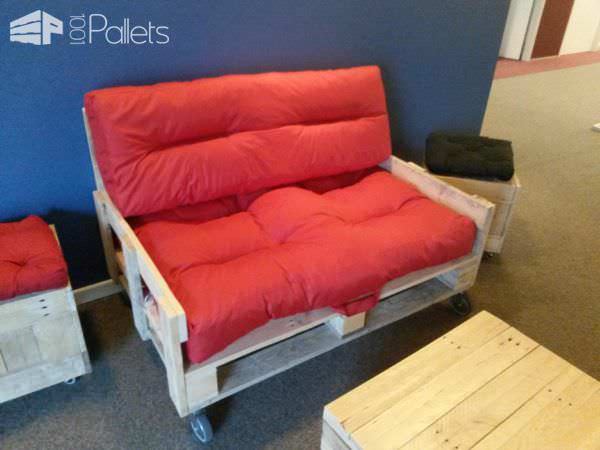 Mobile Pallet Loveseat DIY Pallet Video Tutorials Pallet Sofas & Couches Mobile Pallet Loveseat DIY Pallet Video Tutorials Pallet Sofas & Couches