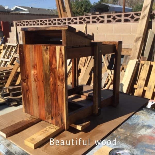 Mason Jar Lamp Pallet Side Table Pallet Desks & Pallet Tables Pallet Lamps & Lights Mason Jar Lamp Pallet Side Table Pallet Desks & Pallet Tables Pallet Lamps & Lights