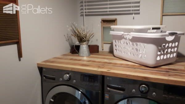 Pallet Countertop Makes Laundry Room Gorgeous! Pallet Shelves & Pallet Coat Hangers Pallet Countertop Makes Laundry Room Gorgeous! Pallet Shelves & Pallet Coat Hangers